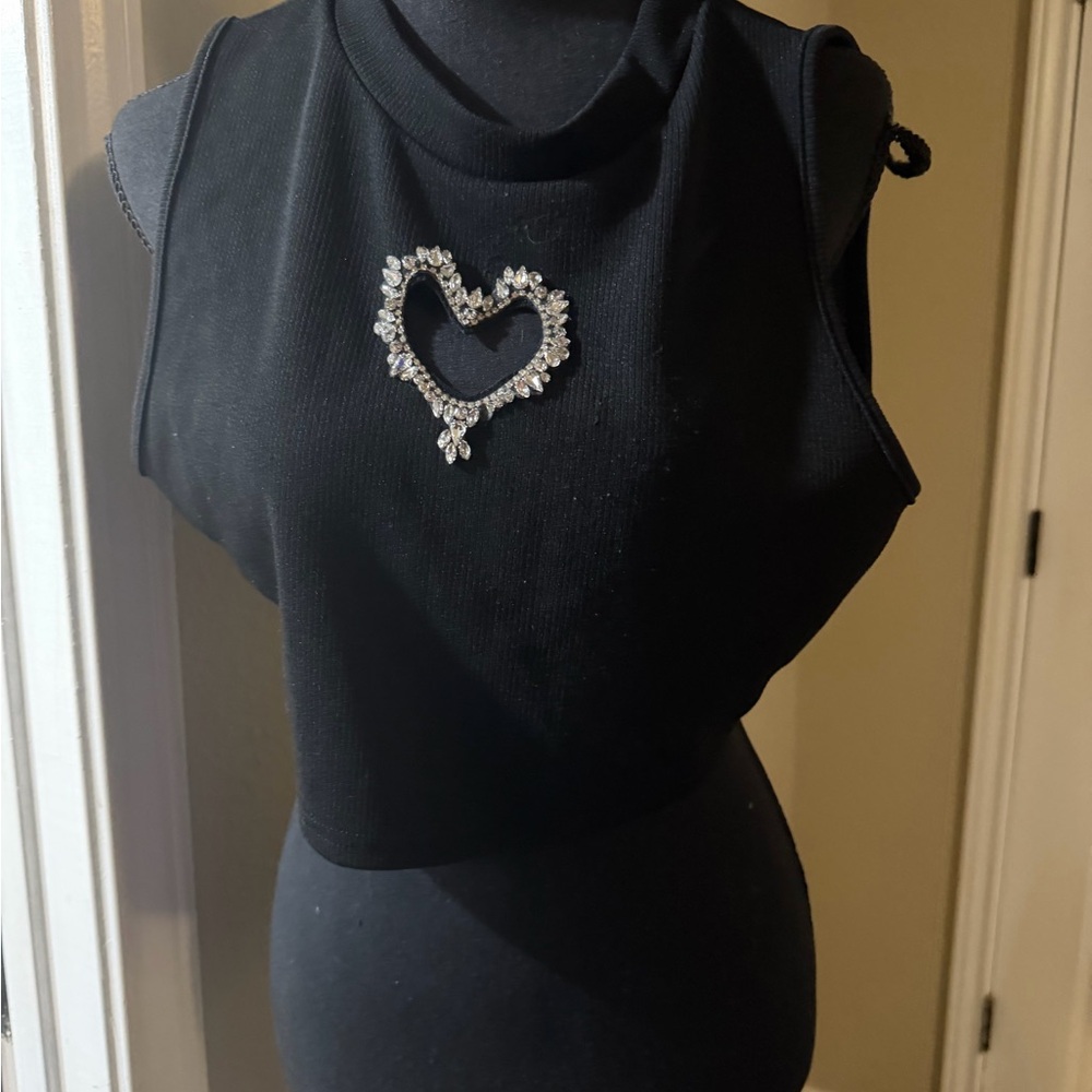 SHEIN Black Garment Label Close-Up